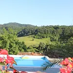 бадевски рай-къща любов Holiday home Badevtsi