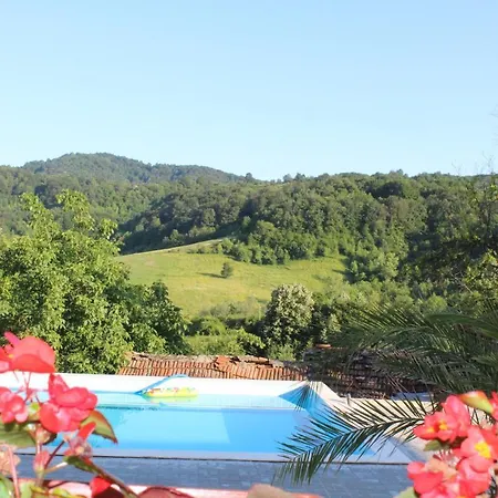 бадевски рай-къща любов Holiday home Badevtsi