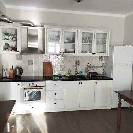 Holiday home бадевски рай-къща любов *