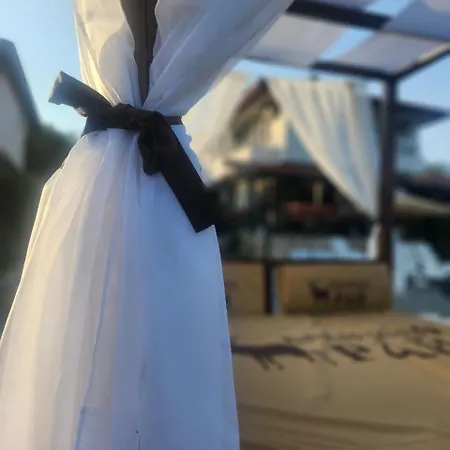 бадевски рай-къща любов