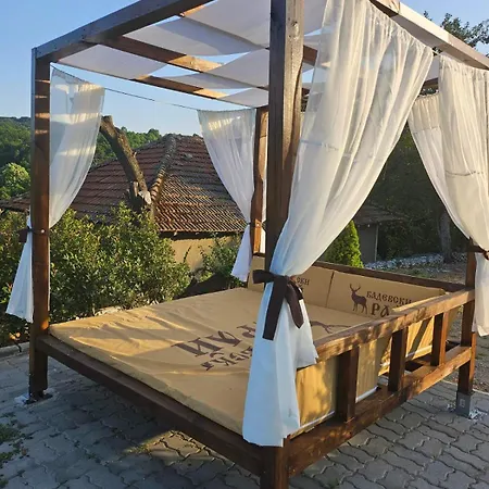 бадевски рай-къща любов *