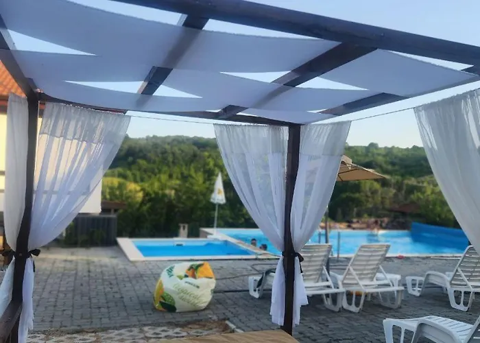 бадевски рай-къща любов Ваканционна къща *