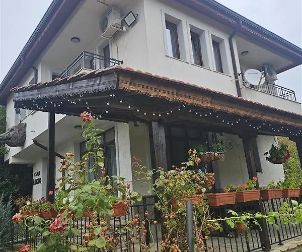 бадевски рай-къща любов